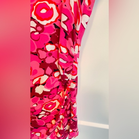 Ladies Flowered Top - Picture 2 of 4